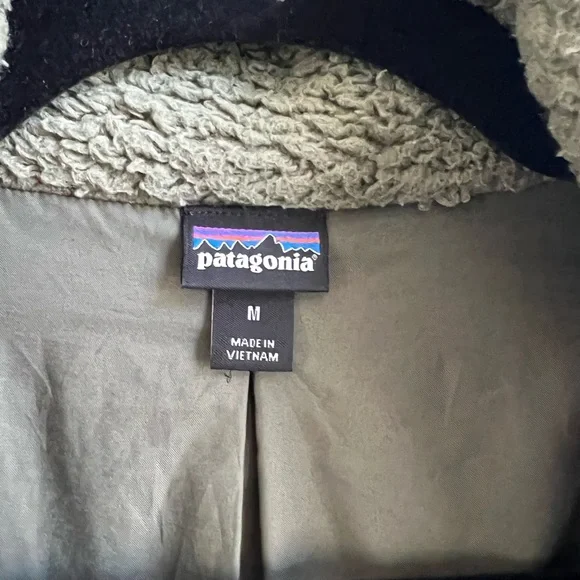 Patagonia Green Teddy Jacket with High Collar - Picture 9 of 15